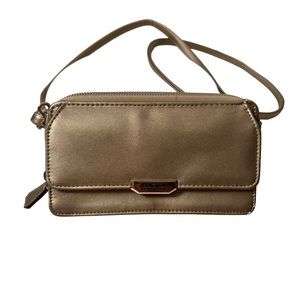 Reaction Kenneth Cole New Stone Gigi Wallet Cross Body Bag With Removable Strap.